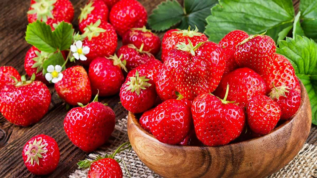 5 Manfaat Stroberi untuk Kesehatan Tubuh